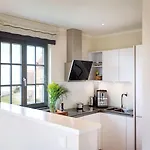 Reetland Am - Premium Reetdachvilla Mit 2 Schlafzimmern, Sauna Und Kamin E11