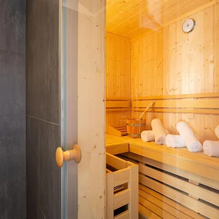 Reetland Am - Premium Reetdachvilla Mit 2 Schlafzimmern, Sauna Und Kamin E11 Ferienhaus