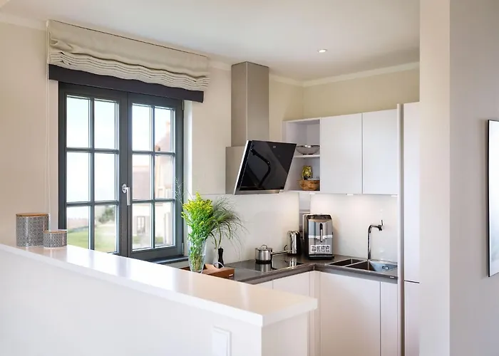 Reetland Am - Premium Reetdachvilla Mit 2 Schlafzimmern, Sauna Und Kamin E11